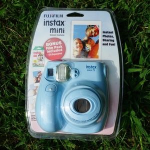 Instax 75 Camera & Film combo 📸